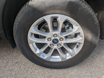 Photo 18 du bon plan FORD Kuga 2.5 Duratec 190ch FHEV E85 Titanium BVA occasion à 29890 €