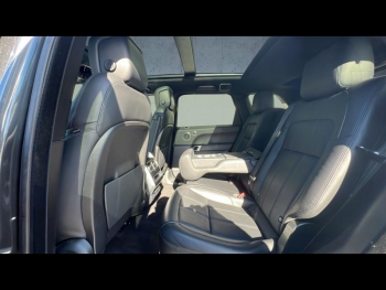 Photo 8 du bon plan LAND-ROVER Range Rover Sport 2.0 P400e 404ch HSE Dynamic STEALTH EDITION Mark IX occasion à 49900 €