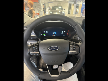 Photo 18 du bon plan FORD Kuga 2.5 Duratec 180ch Hybrid FlexiFuel Active X Powershift occasion à 39488 €