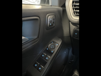 Photo 19 du bon plan FORD Kuga 2.5 Duratec 180ch Hybrid FlexiFuel Active X Powershift occasion à 39488 €
