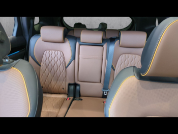Photo 13 du bon plan BYD Tang 517ch - 86 kWh Flagship (Red) occasion à 49800 €