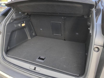 Photo 9 du bon plan PEUGEOT 3008 HYBRID 225ch Allure Pack e-EAT8 occasion à 28790 €