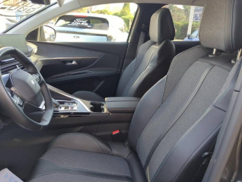 Photo 12 du bon plan PEUGEOT 3008 HYBRID 225ch Allure Pack e-EAT8 occasion à 28790 €
