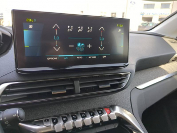 Photo 18 du bon plan PEUGEOT 3008 HYBRID 225ch Allure Pack e-EAT8 occasion à 28790 €