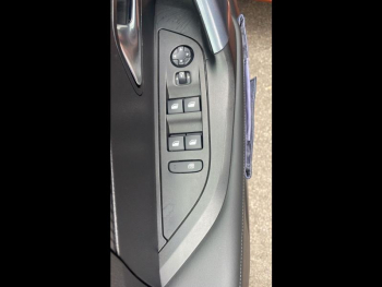 Photo 17 du bon plan PEUGEOT 2008 e-2008 136ch Allure Pack occasion à 16190 €