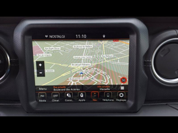 Photo 16 du bon plan JEEP Wrangler 2.0 T 380ch 4xe Sahara Command-Trac MY23 occasion à 59890 €