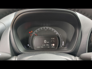 Photo 16 du bon plan TOYOTA Aygo X 1.0 VVT-i 72ch Dynamic MY24 occasion à 16650 €