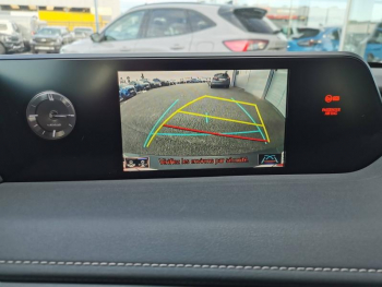 Photo 21 du bon plan LEXUS UX 250h 2WD Pack occasion à 21885 €