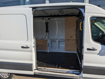 Photo 13 du bon plan FORD Transit 2T Fg VUL T310 L3H2 2.0 EcoBlue 130ch Trend Business occasion à 15990 €