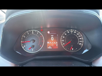 Photo 11 du bon plan RENAULT Clio 1.0 TCe 100ch Evolution GPL occasion à 15290 €
