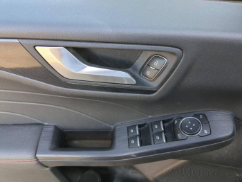 Photo 15 du bon plan FORD Kuga 2.5 Duratec 225ch PHEV ST-Line Business BVA occasion à 27400 €
