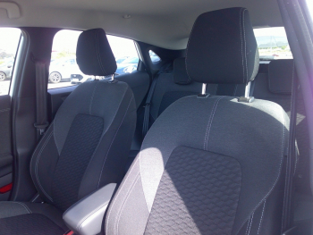 Photo 14 du bon plan FORD Puma 1.0 Flexifuel 125ch S&S mHEV Titanium Business occasion à 21900 €
