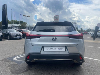 Photo 4 du bon plan LEXUS UX 250h 2WD F SPORT Design occasion à 31900 €