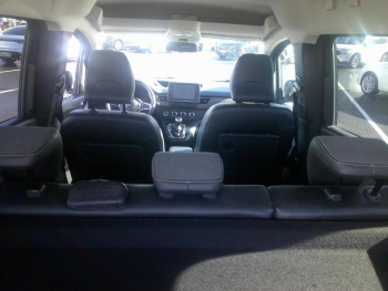 Photo 15 du bon plan RENAULT Kangoo 1.5 Blue dCi 95ch Intens occasion à 23590 €