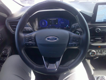 Photo 2 du bon plan FORD Kuga 1.5 EcoBlue 120ch Vignale Powershift occasion à 27710 €