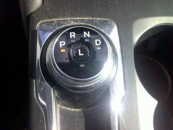 Photo 10 du bon plan FORD Kuga 1.5 EcoBlue 120ch Vignale Powershift occasion à 27710 €