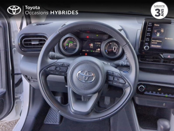 Photo 9 du bon plan TOYOTA Yaris 116h Design 5p MY22 occasion à 21300 €