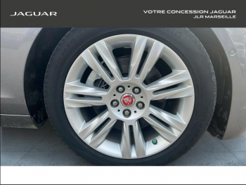 Photo 7 du bon plan JAGUAR XF D200 MHEV S BVA8 RWD occasion à 30900 €