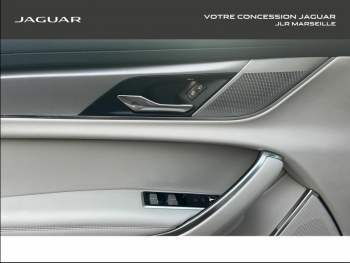 Photo 10 du bon plan JAGUAR XF D200 MHEV S BVA8 RWD occasion à 30900 €