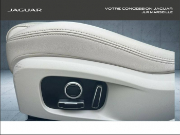 Photo 11 du bon plan JAGUAR XF D200 MHEV S BVA8 RWD occasion à 30900 €