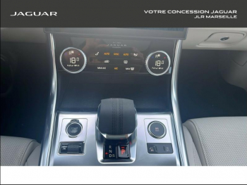 Photo 18 du bon plan JAGUAR XF D200 MHEV S BVA8 RWD occasion à 30900 €