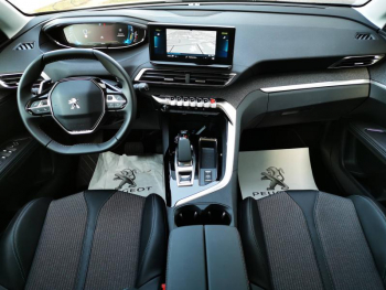 Photo 2 du bon plan PEUGEOT 3008 HYBRID 225ch Allure Pack e-EAT8 occasion à 33900 €