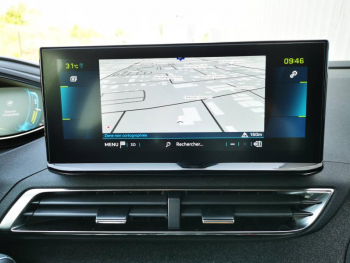 Photo 14 du bon plan PEUGEOT 3008 HYBRID 225ch Allure Pack e-EAT8 occasion à 33900 €