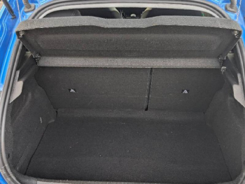 Photo 2 du bon plan PEUGEOT 208 1.5 BlueHDi 100ch S&S Allure Pack occasion à 18670 €
