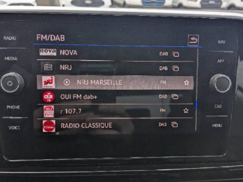 Photo 14 du bon plan VOLKSWAGEN T-Roc 2.0 TDI 150ch R-Line DSG7 occasion à 34870 €