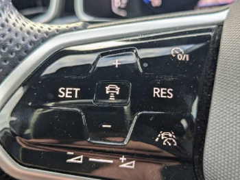 Photo 16 du bon plan VOLKSWAGEN T-Roc 2.0 TDI 150ch R-Line DSG7 occasion à 34870 €