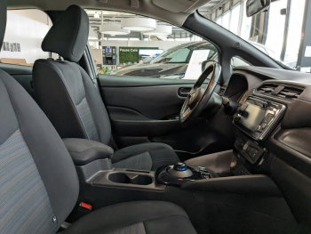 Photo 13 du bon plan NISSAN Leaf 150ch 40kWh Acenta 2018 occasion à 10690 €