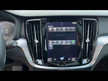 Photo 13 du bon plan VOLVO V60 T6 AWD 253 + 87ch Business Executive Geartronic occasion à 34490 €