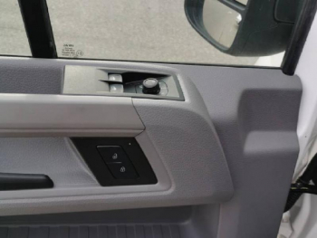 Photo 9 du bon plan VOLKSWAGEN Crafter Fg VUL 35 L3H3 2.0 TDI 140ch Business Traction BVA8 occasion à 39890 €
