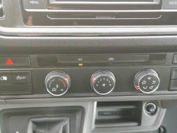 Photo 14 du bon plan VOLKSWAGEN Crafter Fg VUL 35 L3H3 2.0 TDI 140ch Business Traction BVA8 occasion à 39890 €