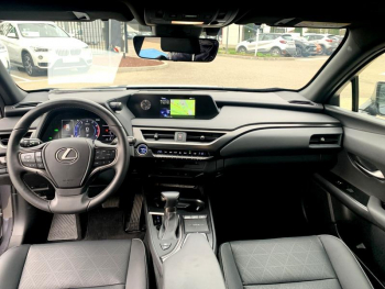 Photo 12 du bon plan LEXUS UX 250h 2WD Luxe Plus MY21 occasion à 27900 €