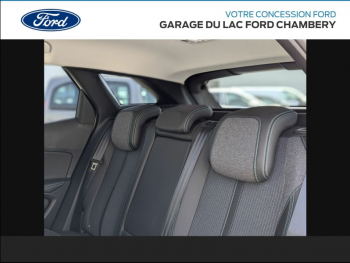 Photo 9 du bon plan PEUGEOT 3008 HYBRID 225ch Allure Pack e-EAT8 occasion à 27990 €