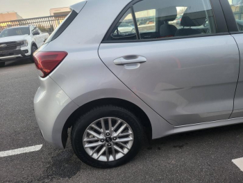 Photo 6 du bon plan KIA Rio 1.2 84ch ISG Launch Edition occasion à 9880 €