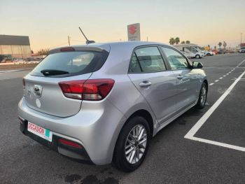 Photo 8 du bon plan KIA Rio 1.2 84ch ISG Launch Edition occasion à 9880 €