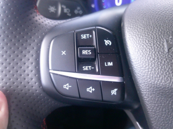 Photo 15 du bon plan FORD Kuga 2.5 Duratec 190ch FHEV E85 ST-Line BVA occasion à 31900 €