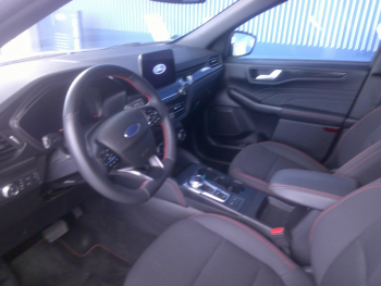 Photo 19 du bon plan FORD Kuga 2.5 Duratec 190ch FHEV E85 ST-Line BVA occasion à 31900 €