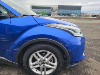 Photo 4 du bon plan TOYOTA C-HR 122h Edition 2WD E-CVT MY20 occasion à 19470 €