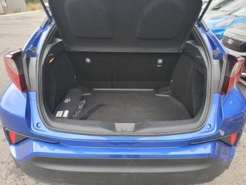 Photo 10 du bon plan TOYOTA C-HR 122h Edition 2WD E-CVT MY20 occasion à 19470 €