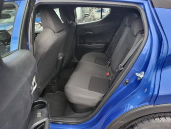 Photo 12 du bon plan TOYOTA C-HR 122h Edition 2WD E-CVT MY20 occasion à 19470 €
