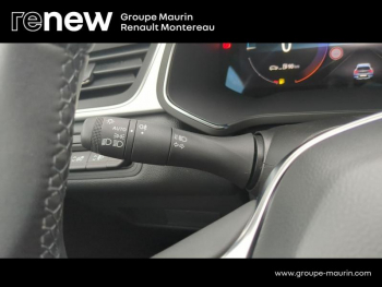 Photo 22 du bon plan RENAULT Captur 1.6 E-Tech hybride 145ch Engineered occasion à 26990 €