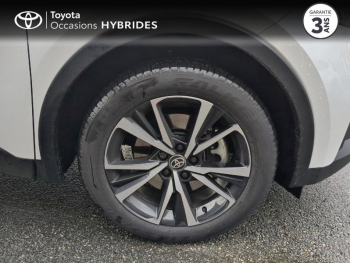 Photo 16 du bon plan TOYOTA C-HR 2.0 Hybride Rechargeable 225ch Design occasion à 39690 €