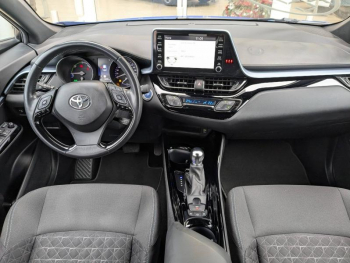 Photo 15 du bon plan TOYOTA C-HR 122h Dynamic 2WD E-CVT MY20 occasion à 18970 €