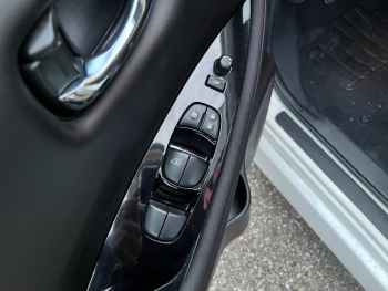 Photo 17 du bon plan NISSAN Leaf 150ch 40kWh Business 19.5 occasion à 14990 €