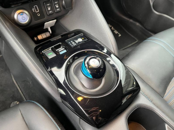 Photo 17 du bon plan NISSAN Leaf 150ch 40kWh N-Connecta 19 occasion à 15490 €