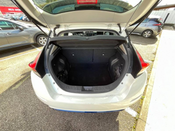 Photo 22 du bon plan NISSAN Leaf 150ch 40kWh Acenta 19.5 occasion à 16990 €