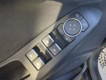 Photo 14 du bon plan FORD Fiesta 1.0 EcoBoost 95ch Cool & Connect 5p occasion à 15390 €